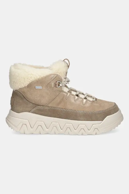 Замшевые ботинки UGG Terretrail Cozy Lace женские цвет зелёный на платформе с утеплением 1158210-SAN