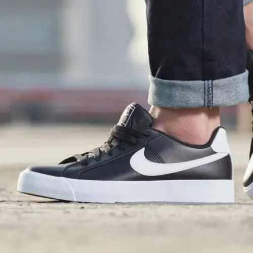 Nike Court Royale AC 
