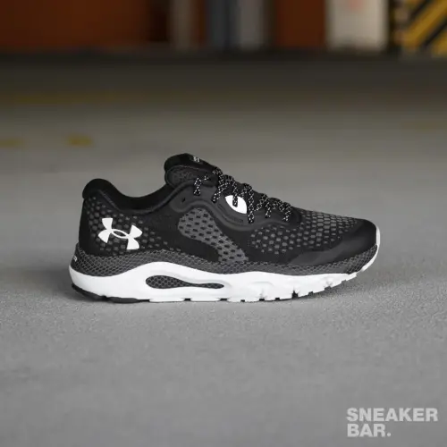 Under Armour HOVR Guardian 3 