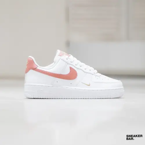 Кроссовки Nike Air Force 1 07 ESS W 