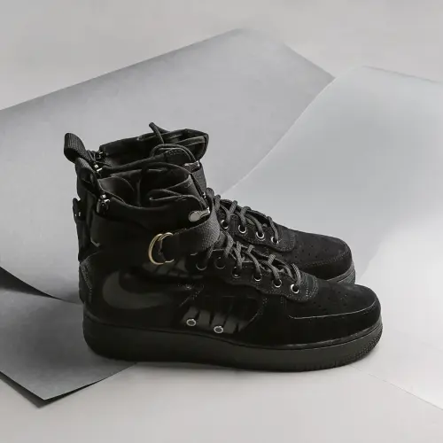 Nike SF AF1 Mid 