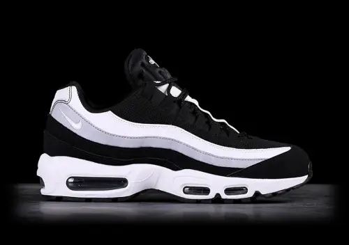 NIKE AIR MAX 95 ESSENTIAL BLACK