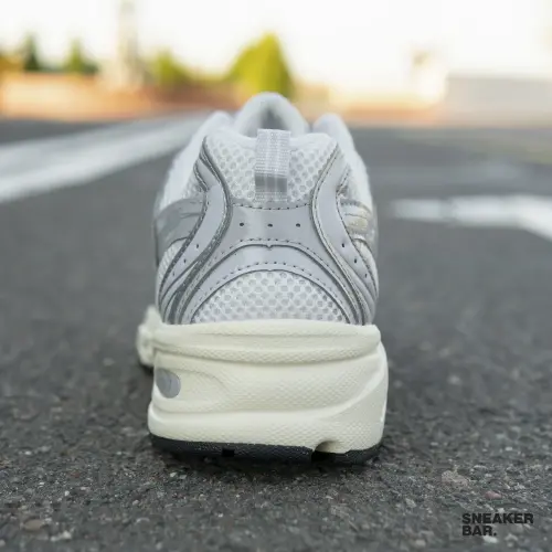 Кроссовки New Balance 530