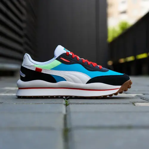 Puma Style Rider Skies 
