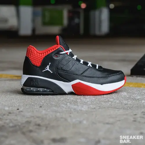Jordan Max Aura 3 