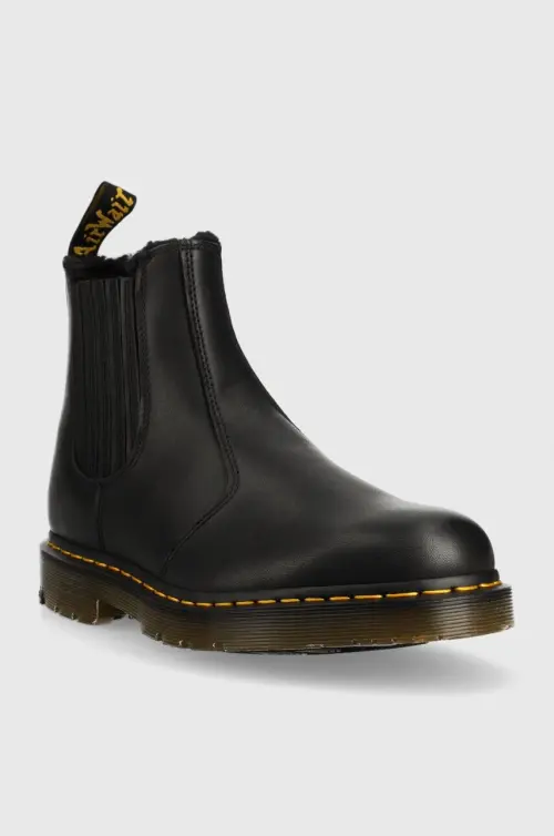 Кожаные полусапоги Dr. Martens 2976 женские цвет чёрный на плоском ходу с утеплением DM27829001-Black