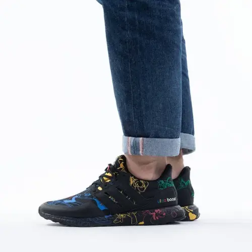 adidas Ultraboost DNA X Disney FV6050