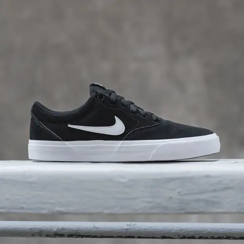 Nike SB Charge Suede 
