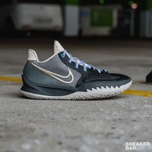 Nike Kyrie Low 4 