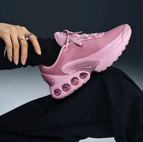 Кроссовки Nike Air Max DN W 
