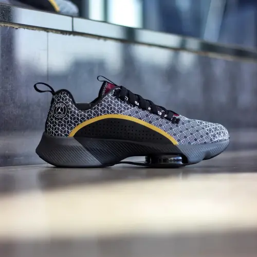 Jordan x PSG Air Zoom Renegade 