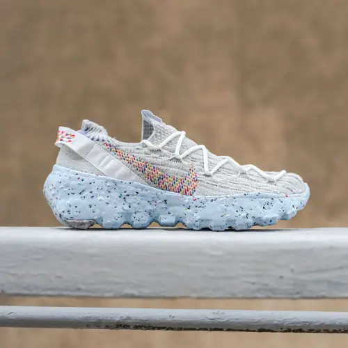 Nike Space Hippie 04 