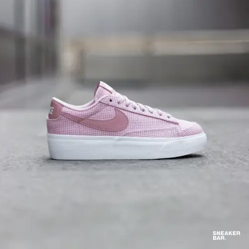 Кроссовки Nike Blazer Low Platform Essentials 