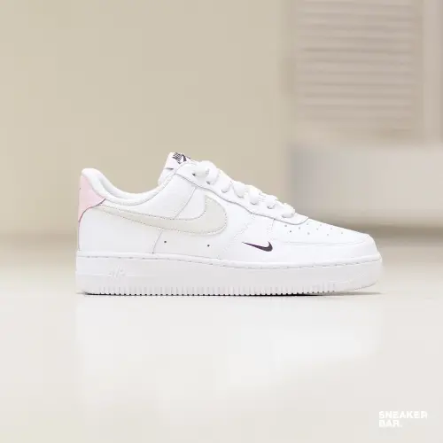 Кроссовки Nike Air Force 1 07 