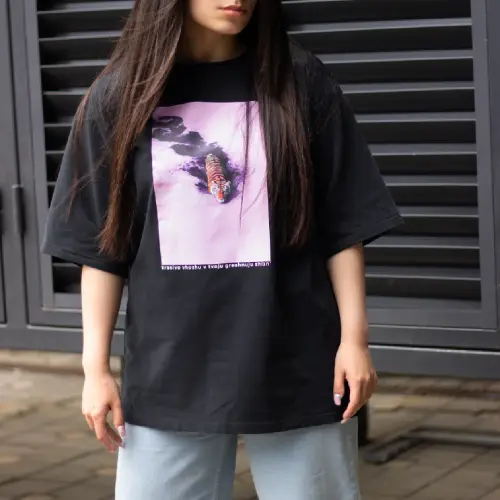 Tassha Yu KVVTGZ Tee Black 