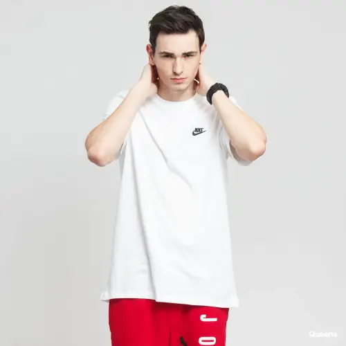 Nike Sportswear Club T-Shirt 
