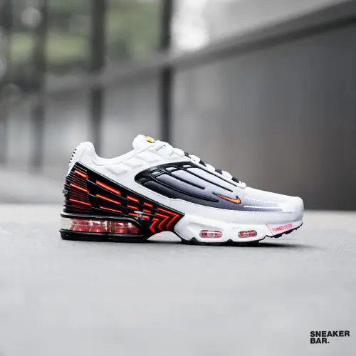 Кроссовки Nike Air Max Plus III 