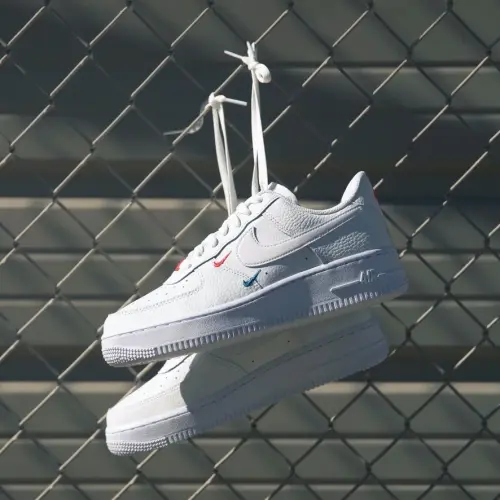 Nike Air Force 1 07 ESS 
