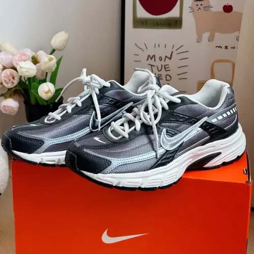 Кроссовки Nike Initiator