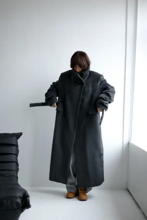 Пальто Tassha Yu Demiseason Cosy Coat Grafit 