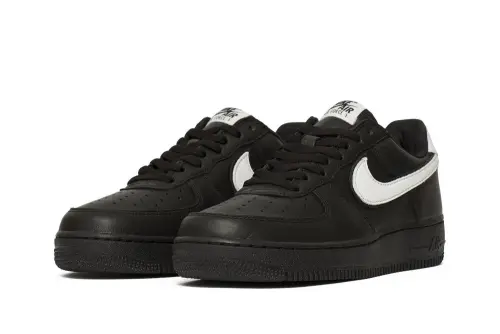 Nike Air Force 1 Low Retro QS 