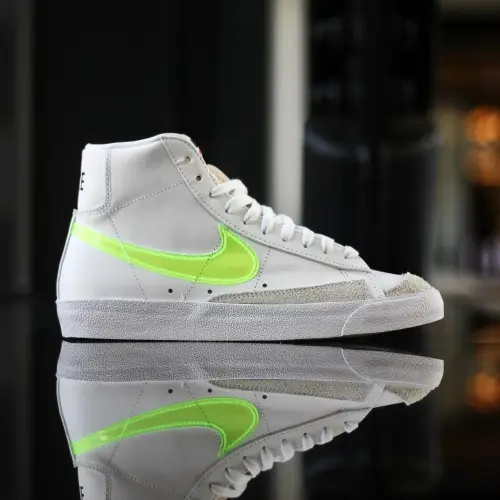 Nike Blazer Mid 77 Essential 