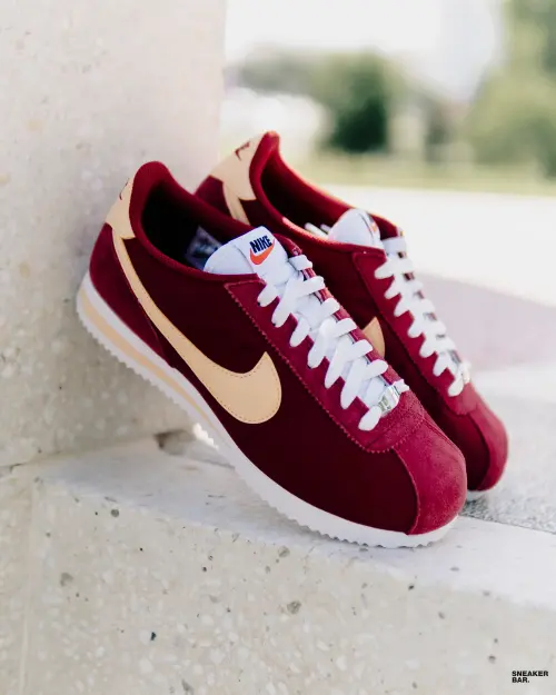 Кроссовки Nike CORTEZ