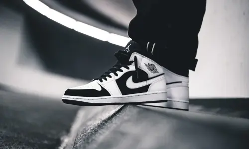 Nike Air Jordan 1 Mid 