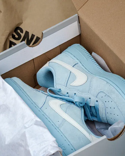 Кроссовки Nike AIR FORCE 1 LV8 1 (GS)