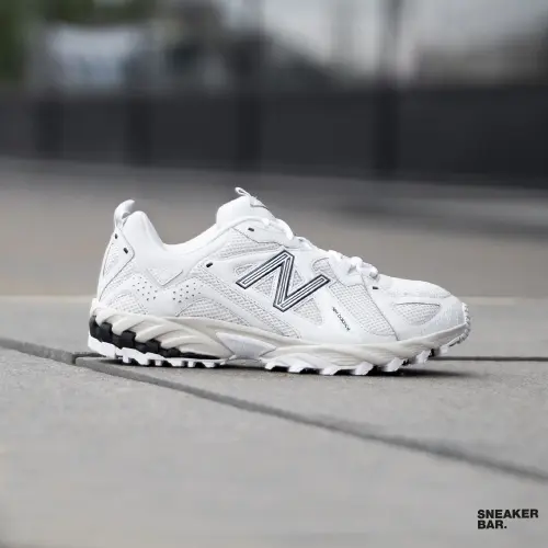 New Balance 610 