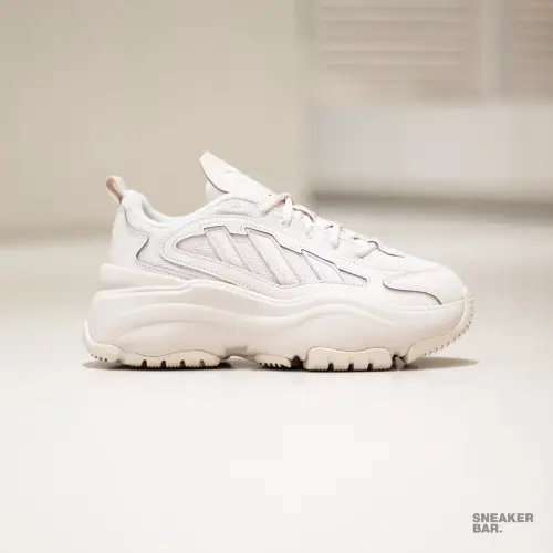 Кроссовки Adidas Ozgaia 