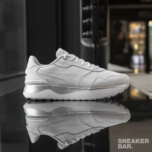 Puma R78 Voyage Premium Leather 