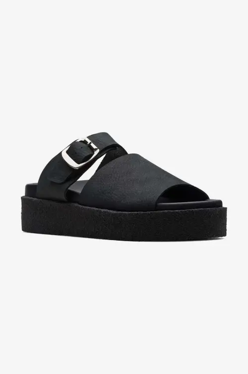 Кожаные шлепанцы Clarks женские цвет чёрный на платформе 26172567-black