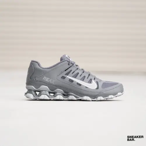 Кроссовки Nike Reax 8 TR Mesh 