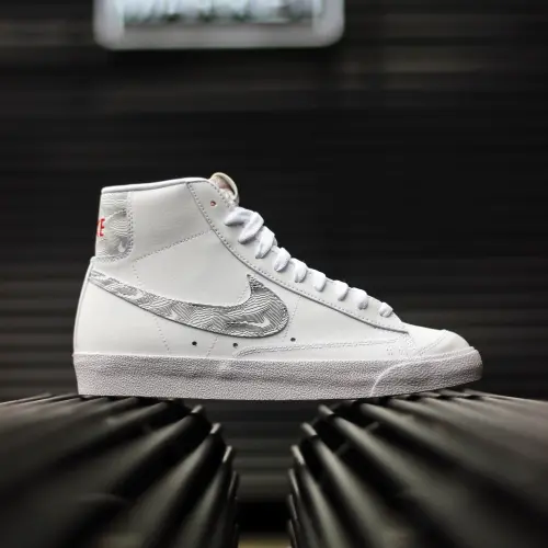 Nike Blazer Mid 77 