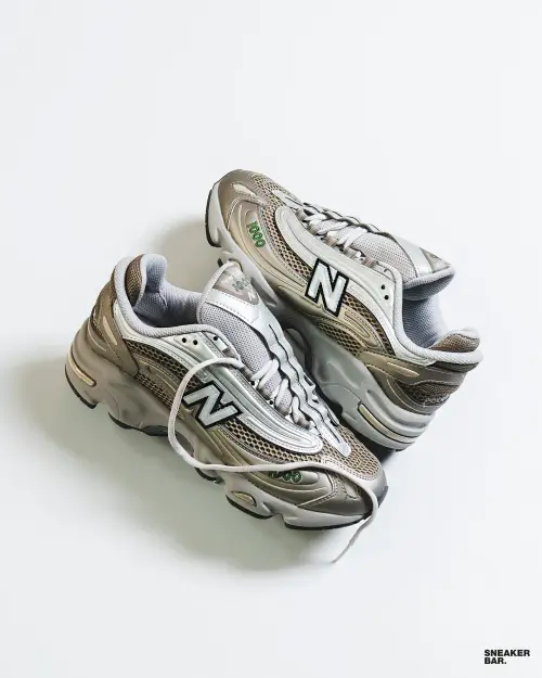 Кроссовки New Balance 2000'S