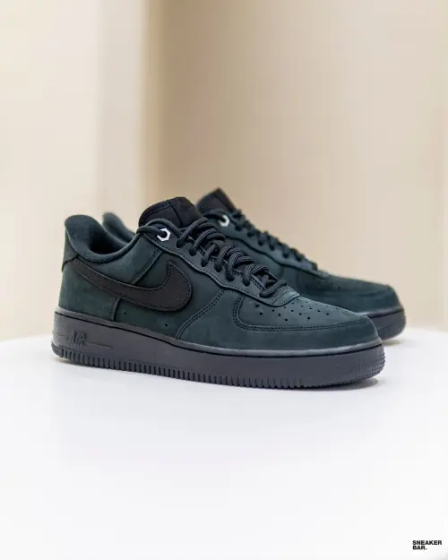 Кроссовки Nike Air Force 1 '07 WB
