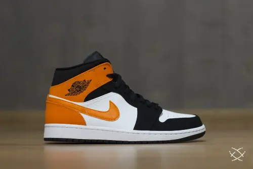 Jordan 1 Mid 