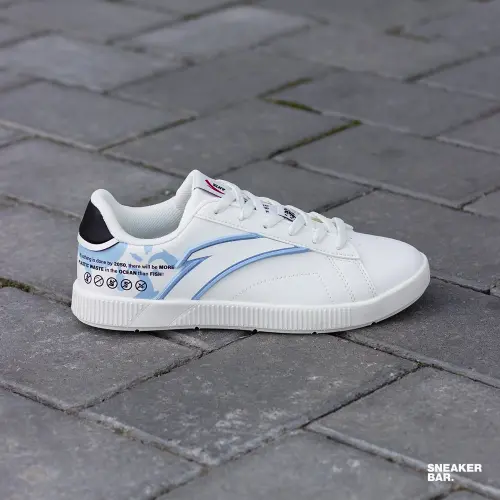 Anta Big Logo Sneakers 
