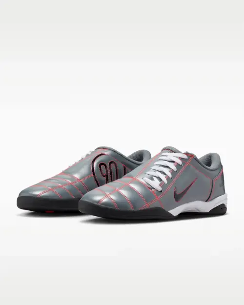 Кроссовки Nike TOTAL 90