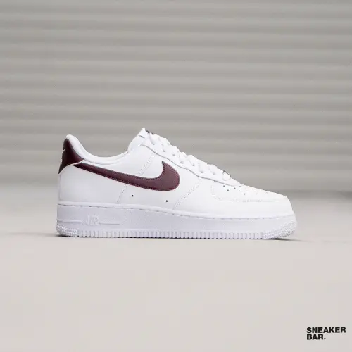 Кроссовки Nike Air Force 1 07 