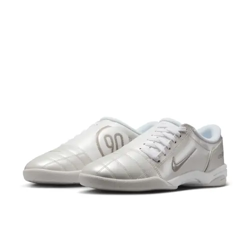 Кроссовки Nike TOTAL 90