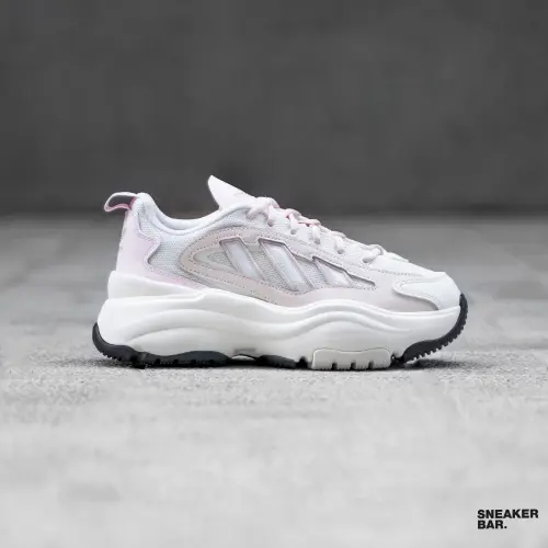Кроссовки Adidas Ozgaia Women 