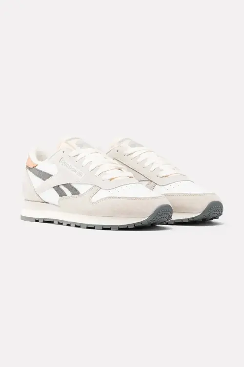 Кожаные кроссовки Reebok Classic Leather цвет бежевый 100201109