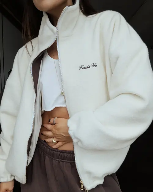 Бомбер Tassha Yu Uyutny Bomber Milk White Brown
