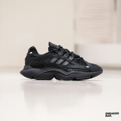 Кроссовки Adidas Ozmillen 