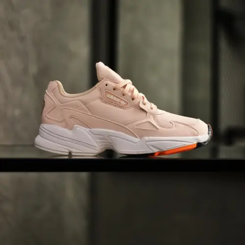 Adidas Falcon 