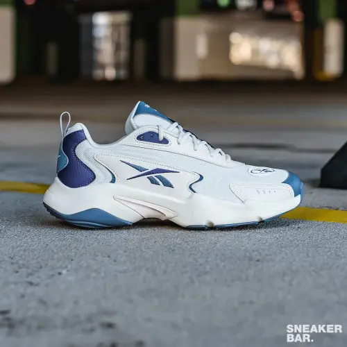 Reebok Vector Runner 