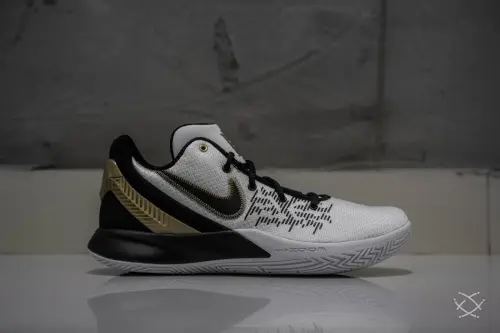 Nike Kyrie Flytrap II 