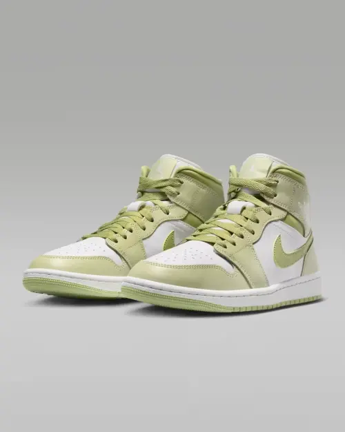 Кроссовки Nike AIR JORDAN 1 MID